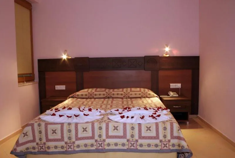 Oludeniz Beach Random Rooms By Lookbookholiday (Adults Only) 3*,